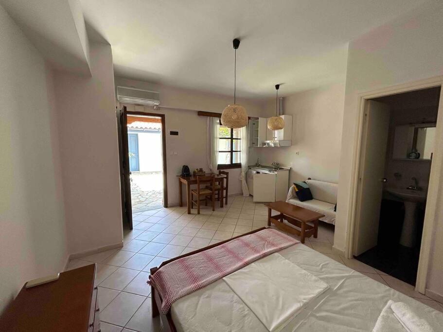 Appartement Cozy Studio In Skala, Agistri Extérieur photo
